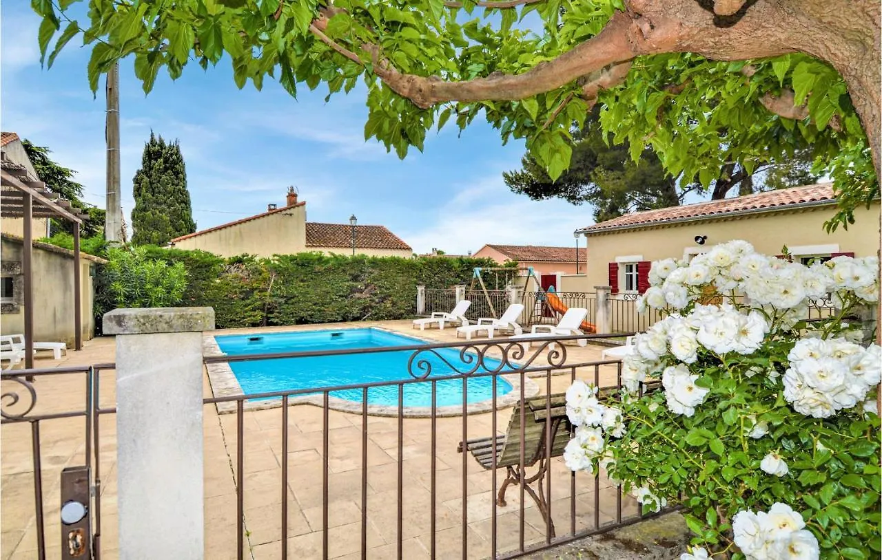 Holiday home 6 Bedroom Stunning Home In Maillane France