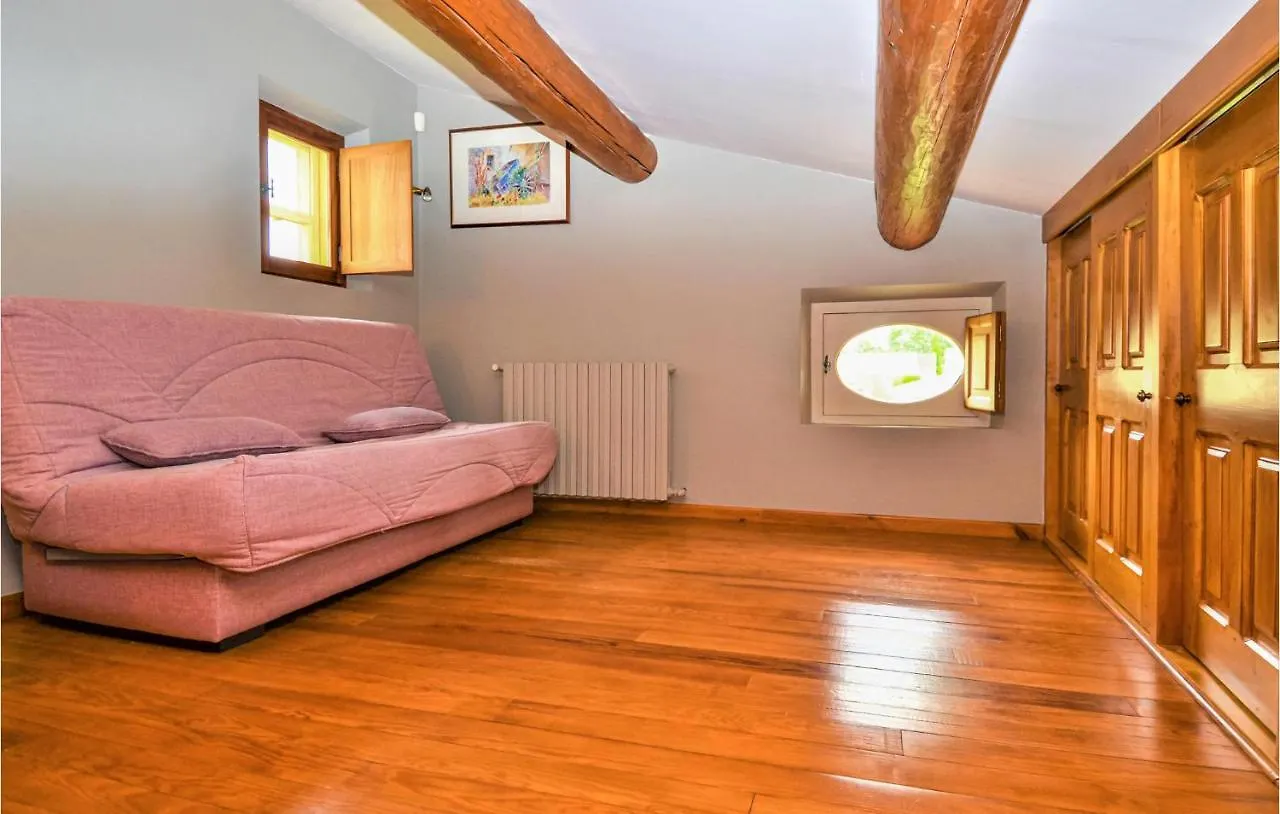 6 Bedroom Stunning Home In Maillane Дом отдыха